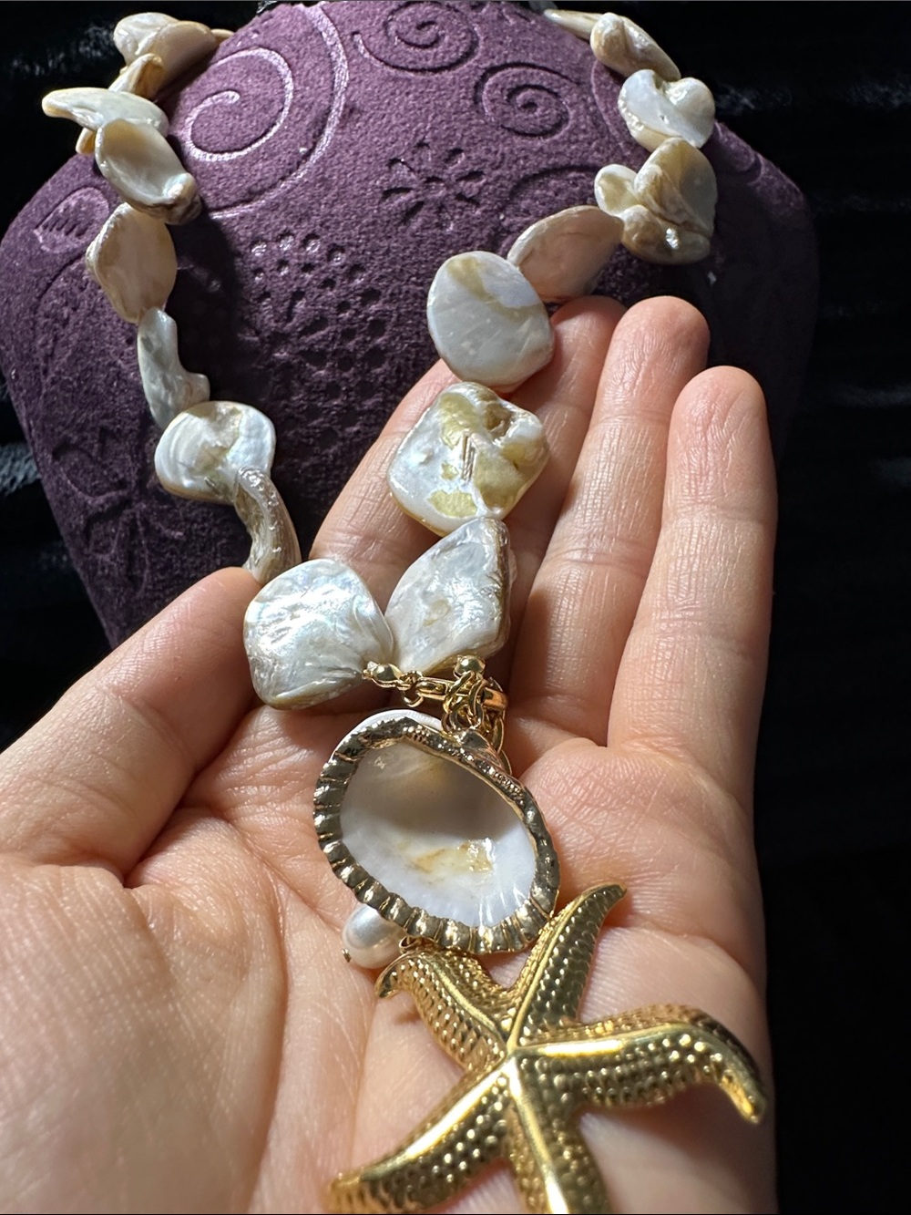 Kenneth Jay Lane Iridescent Shell Necklace with Gold Starfish Drop - Picture 4 of 5
